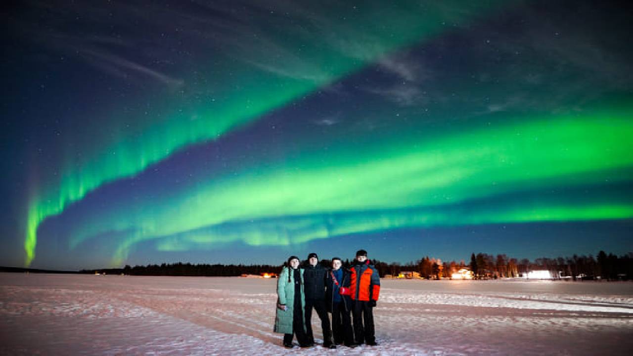 Family-Friendly: Northern Lights Adventure from Rovaniemi