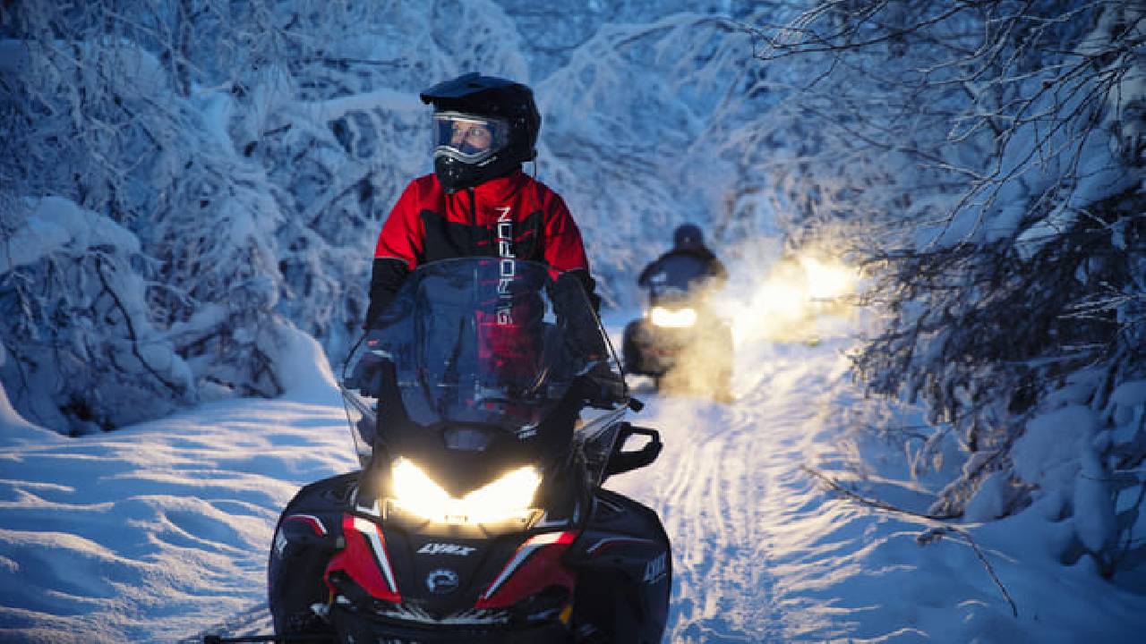 Northern Lights Snowmobile Tour