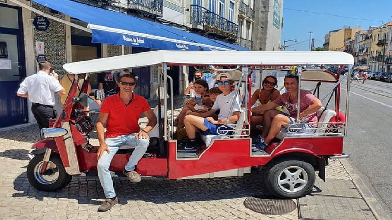 Private Electric Tuk Tuk Tour to Belém