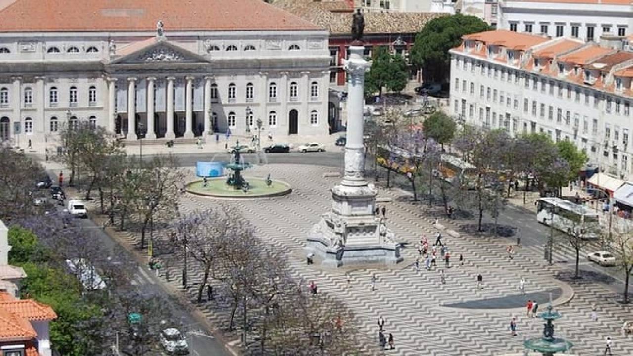Special Guided Tour of Tuk Tuk Lisbon Historic 2 Hours