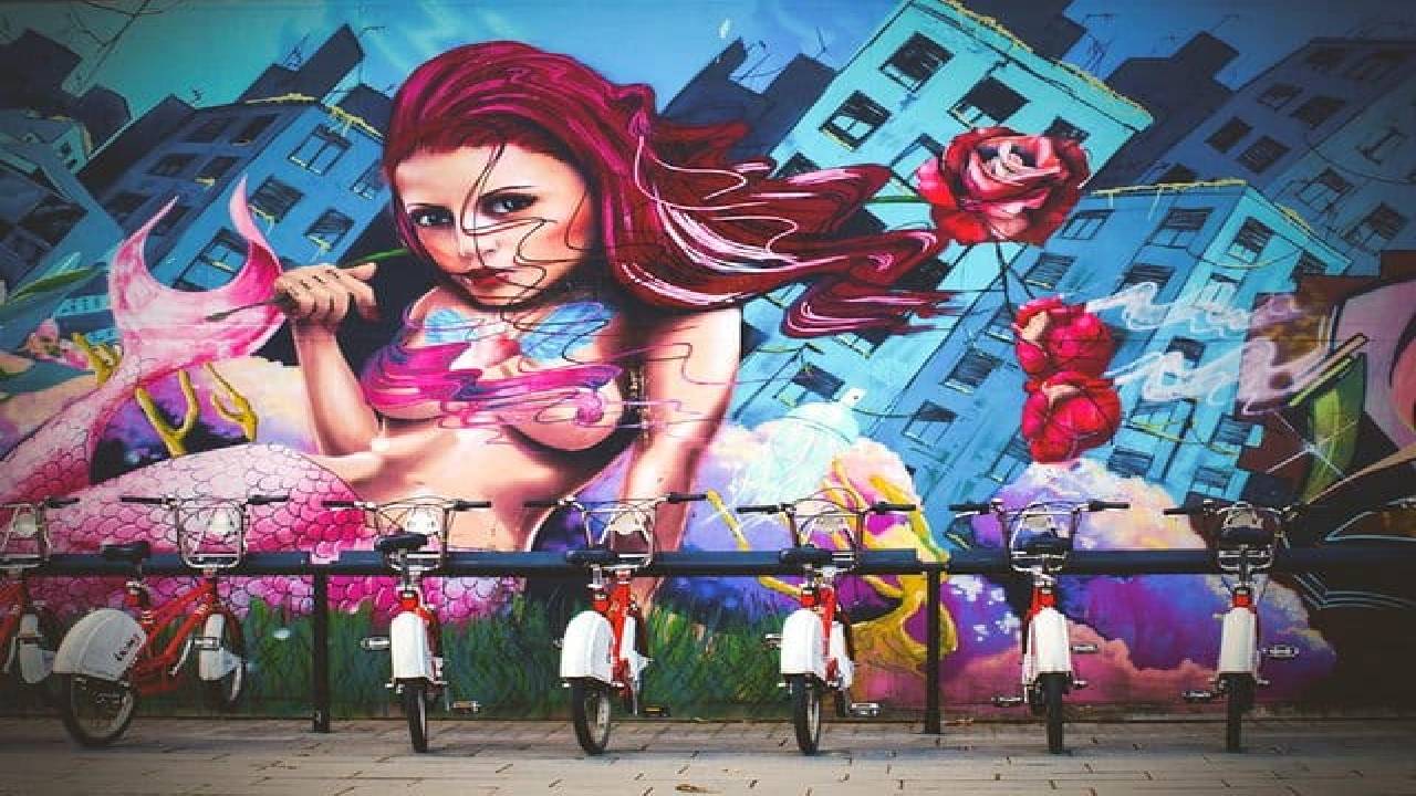 Alternative Barcelona - Raval Quarter Private Walking Tour 