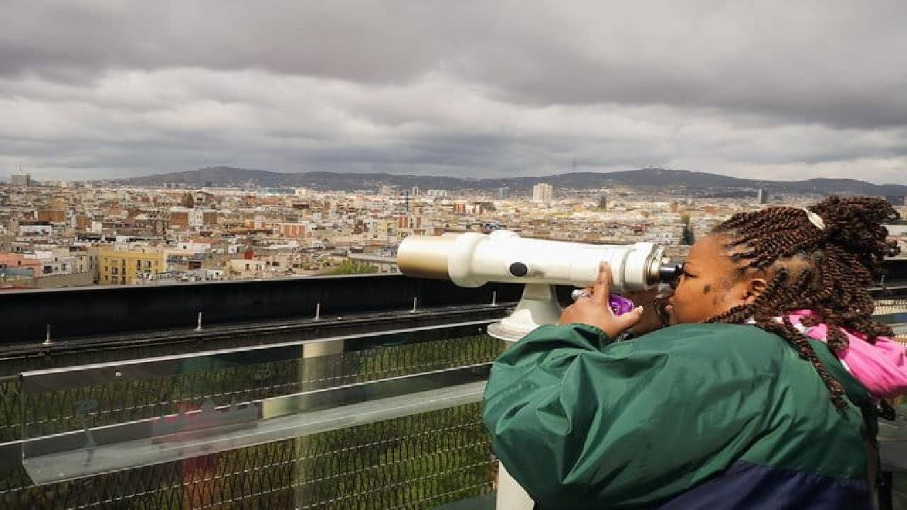 Alternative Barcelona - Raval Quarter Private Walking Tour 