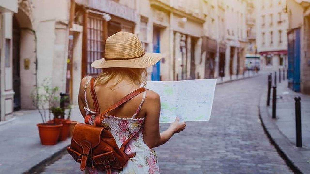 Kickstart Barcelona Private Tour. City Highlights for newcomers