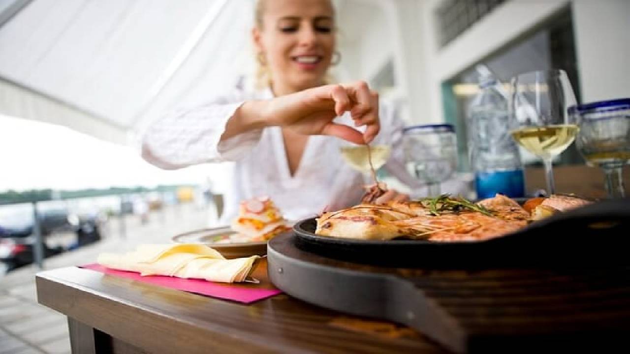 Food & Drink Private Tour in Lisbon & Cacilhas w/ Ferry Included