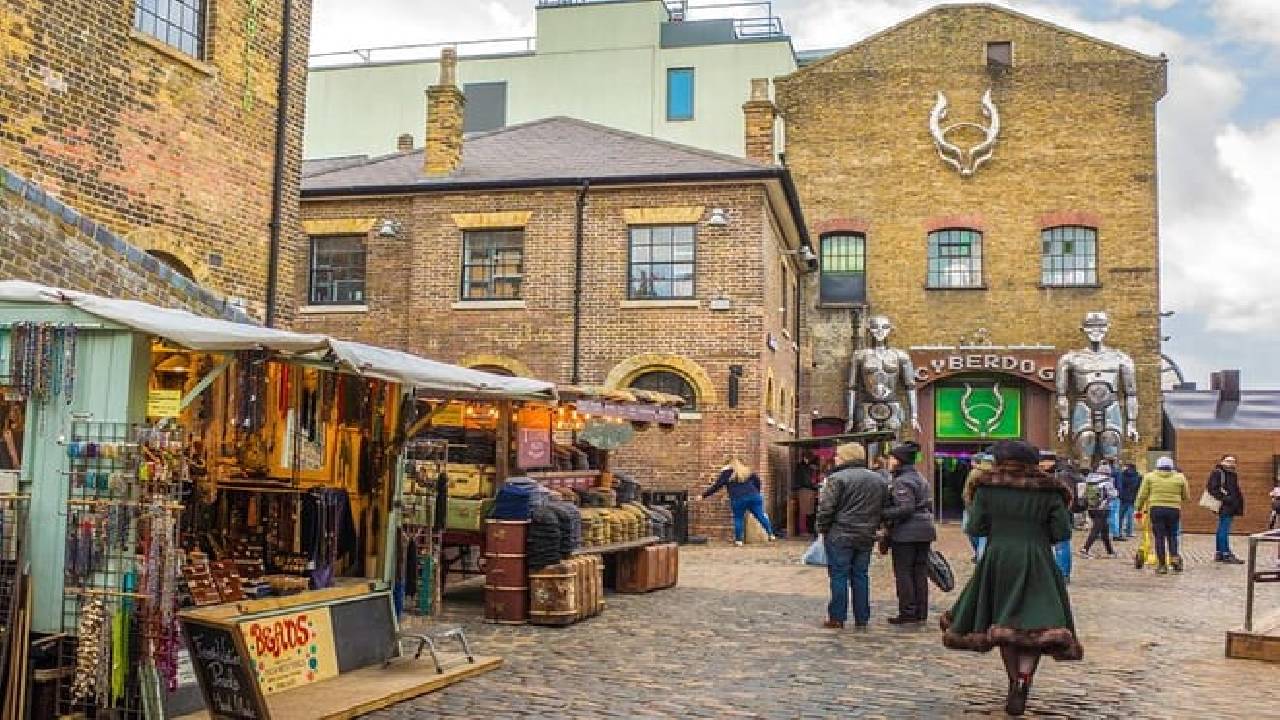 Highlights & Secrets of London Private Tour - Camden Town, Downtown & Markets