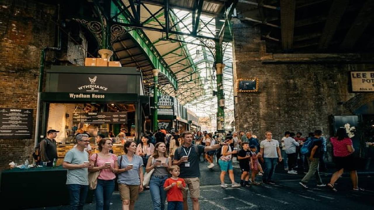 London Food & Drinks Private Tour - British Taverns & Pubs