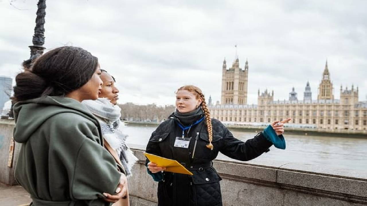 London Full-Day Private Tour with Westminster Abbey Tickets 