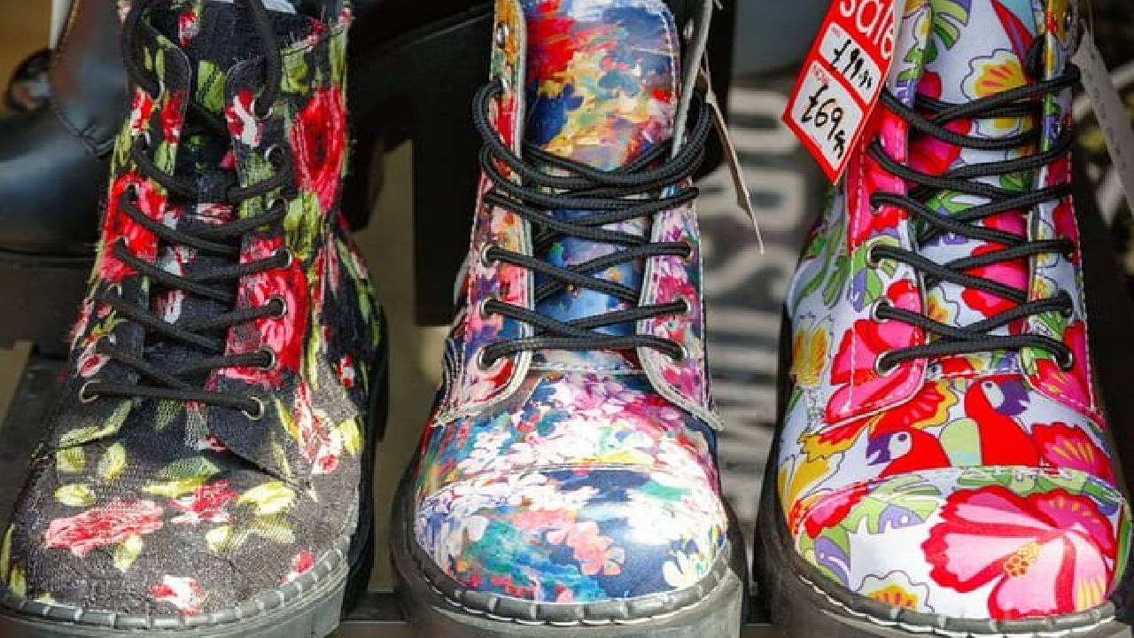 London Unexpected Private Tour - Markets, Street Art & Camden Town