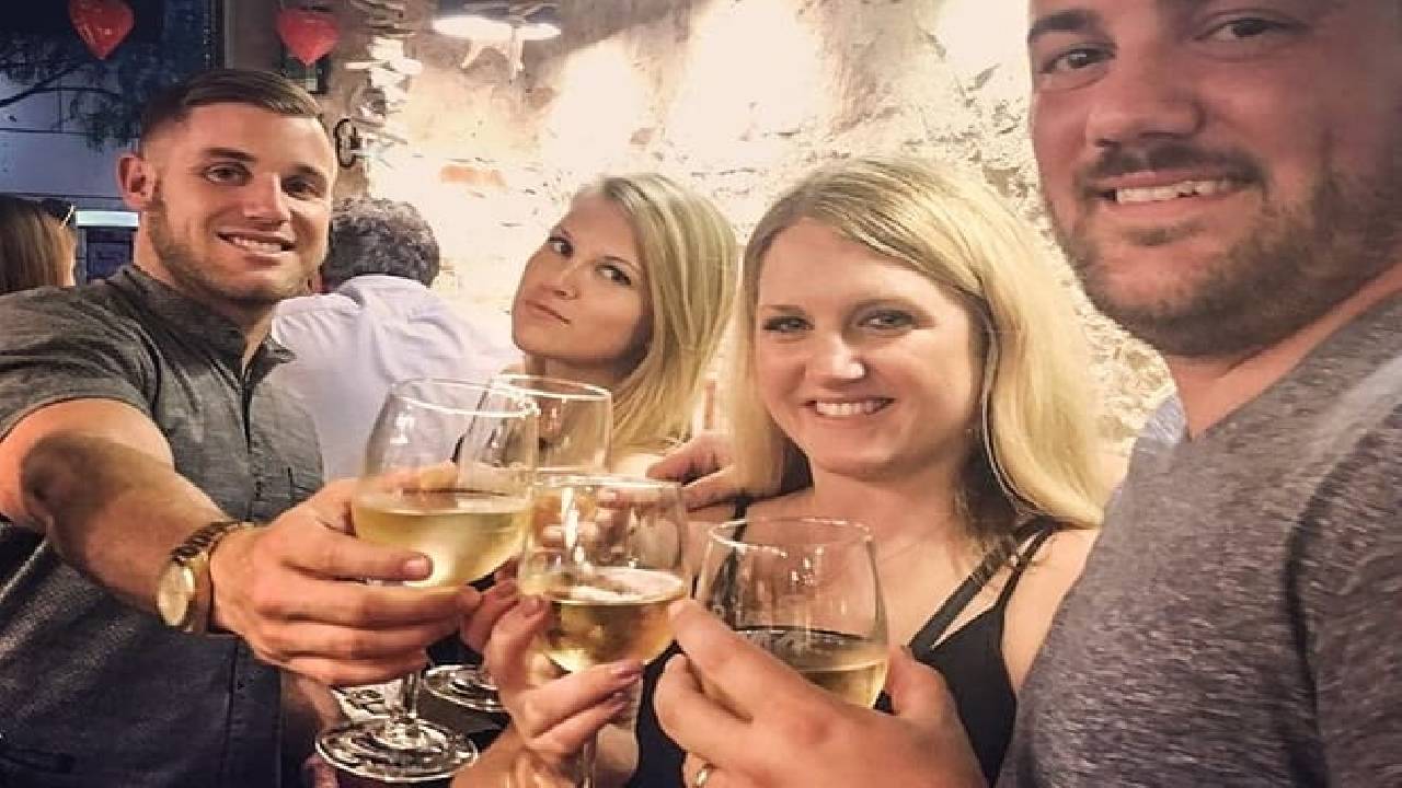 Tapas, Wine and Flamenco Private Tour in Barcelona 