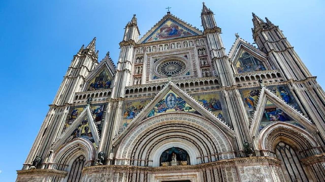 Rome to Orvieto Day Trip by Train with Duomo, Caves and Lunch