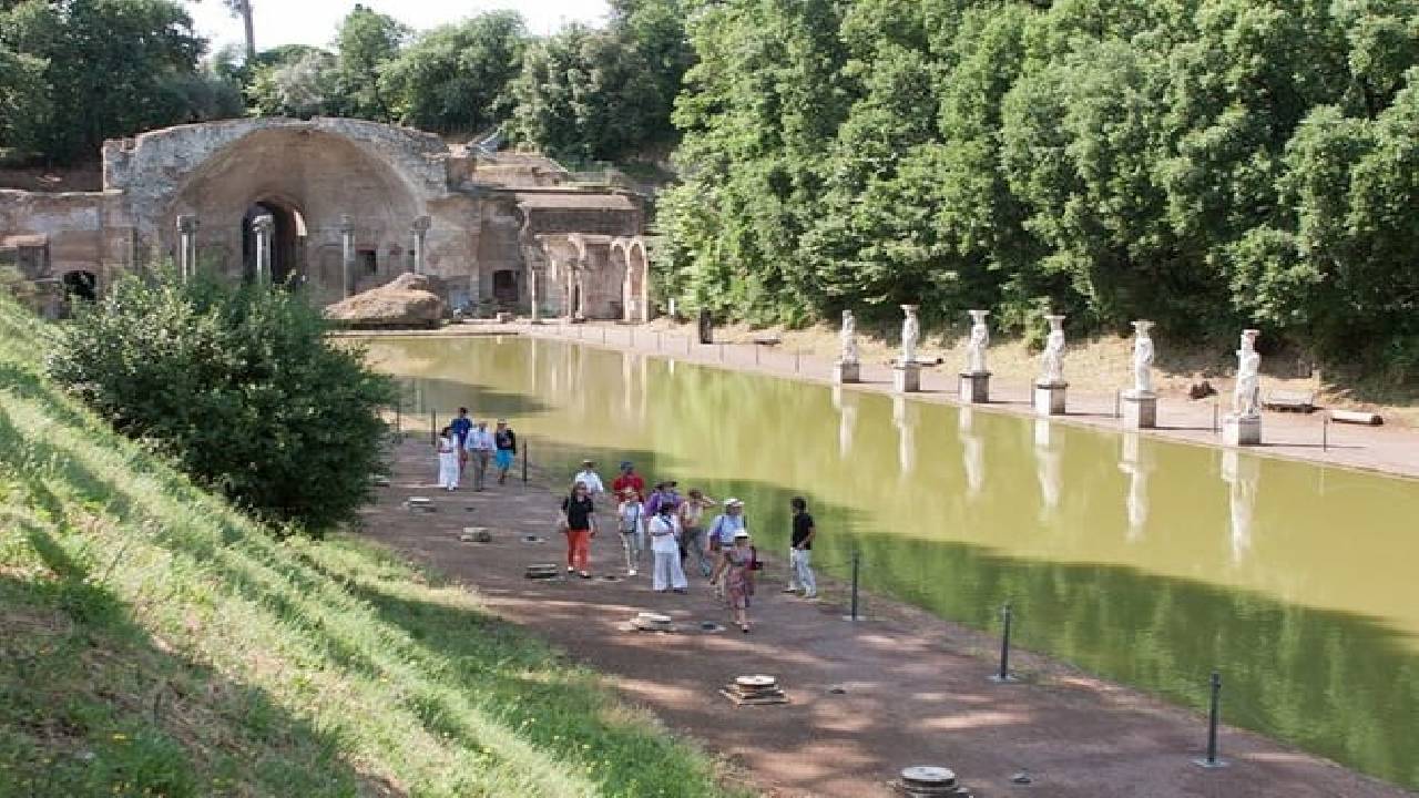 Villa Adriana Private Day Trip from Rome By Train