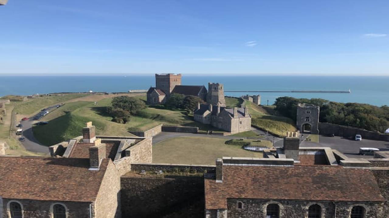 Canterbury and Dover Guided Day Tour from London