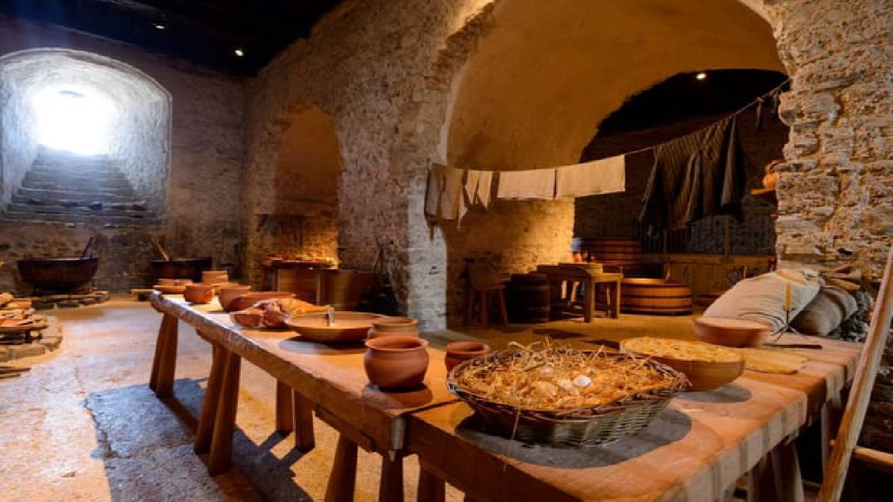 Canterbury and Dover Guided Day Tour from London