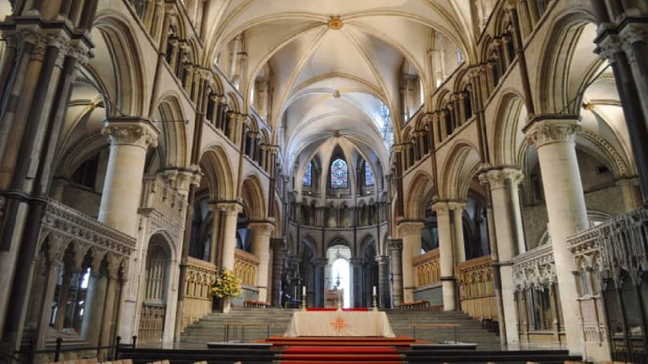 Canterbury and Dover Guided Day Tour from London