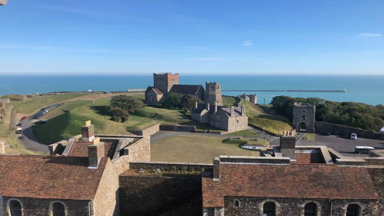 Canterbury and Dover Guided Day Tour from London