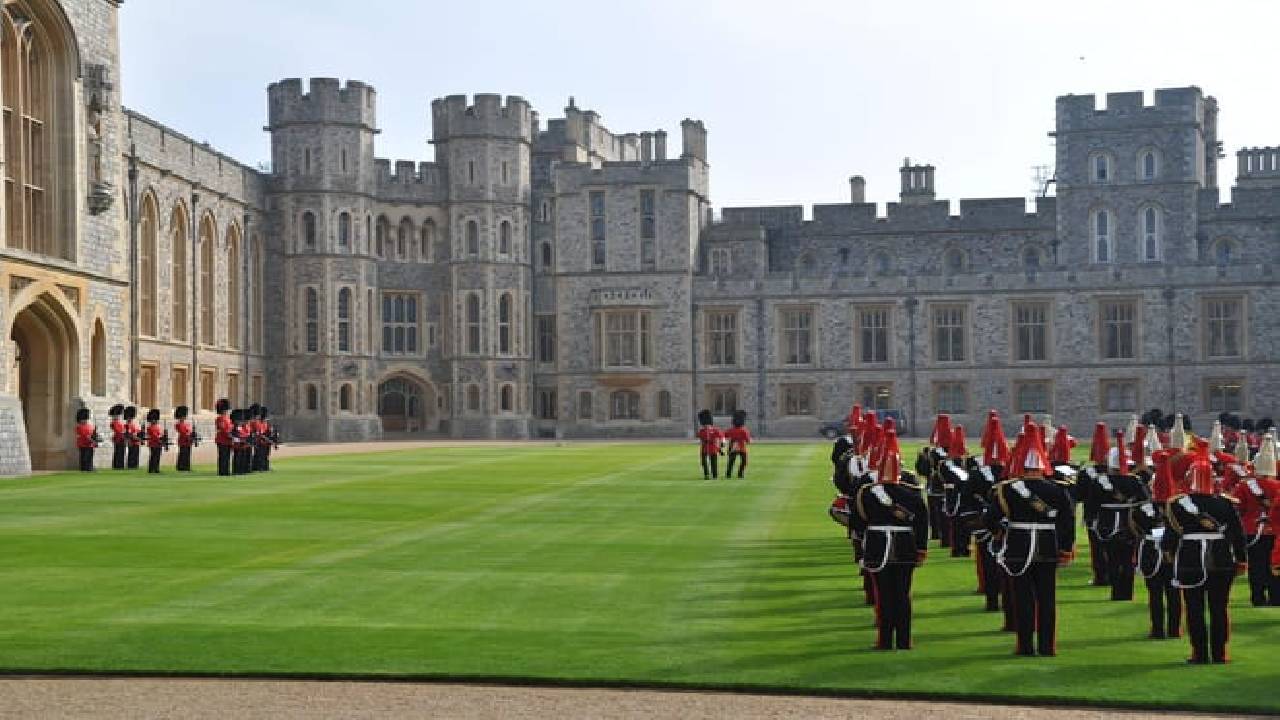 Windsor Castle Half Day Trip from London including Entry