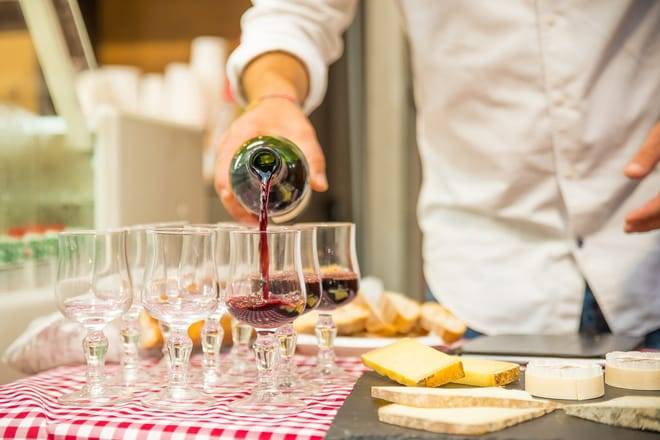 The Original Marais District Food Walking Tour with Wine and Cheese Tastings