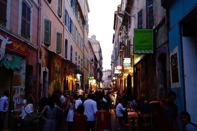 Course julien world's coolest district & Noailles Exotic market