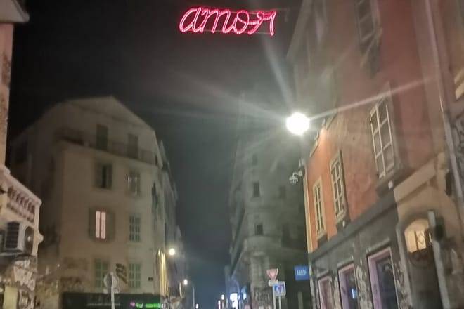 Course julien world's coolest district & Noailles Exotic market