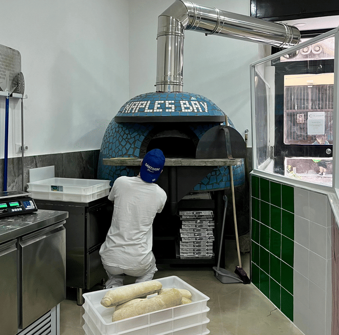 Authentic Pizza Making Class: Learn the Secret Dough Recipe. Appetizers and Drink Included