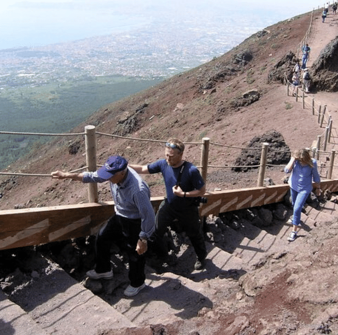 Pompeii and Vesuvius Private Tour with Guide, Transport Included