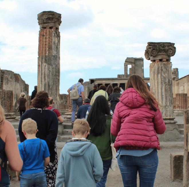Pompeii Tour: Explore the Ruins from Naples. Driver, Guide and Ticket Included