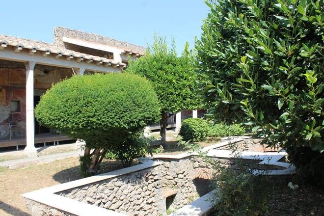 Private Pompeii Tour With Guide and Transfer Included