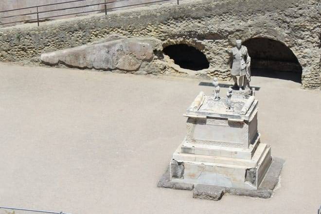 Private Tour of Pompeii and Herculaneum with Guide and Driver