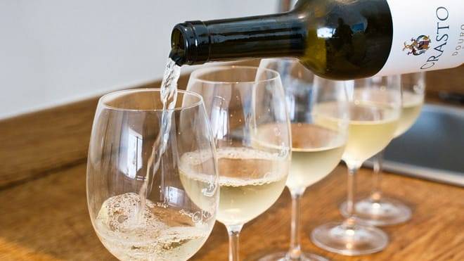 Porto Food Tour with 10 Tastings at 5 Restaurants and Eateries