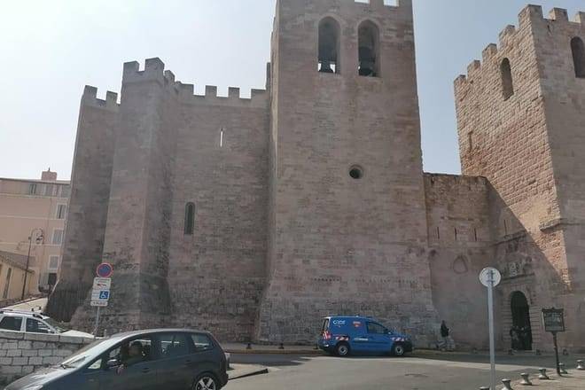 Marseille Shore Excursion: City Sightseeing Tour of Marseille