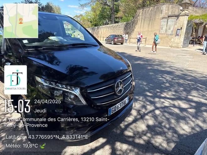 Private Avignon les baux de provence and Saint Remy de provence Full Day Tour