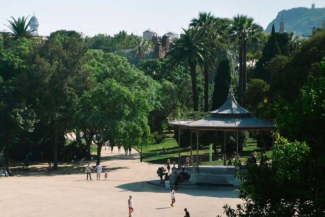 Barcelona City Bike Tour | Highlights and Hidden Gems