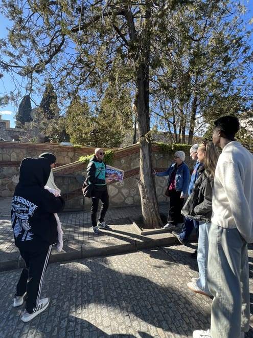 FC Barcelona History Immersive Walking Tour - Beer Included