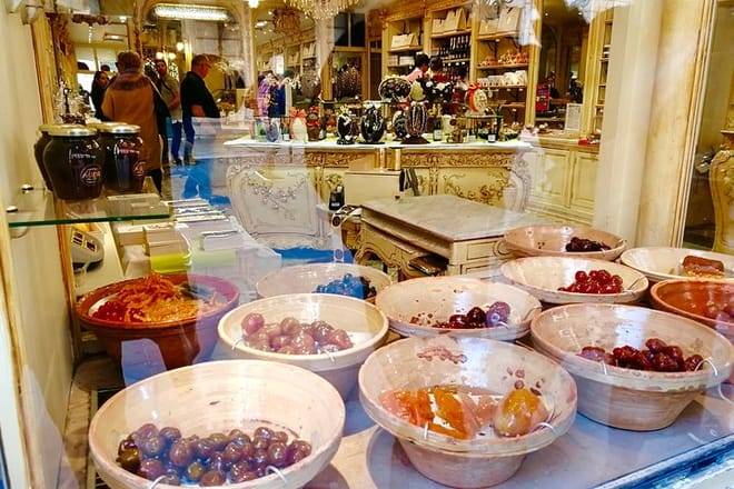 Food & Wine Lovers Tour of Nice Local Markets and Best Shops