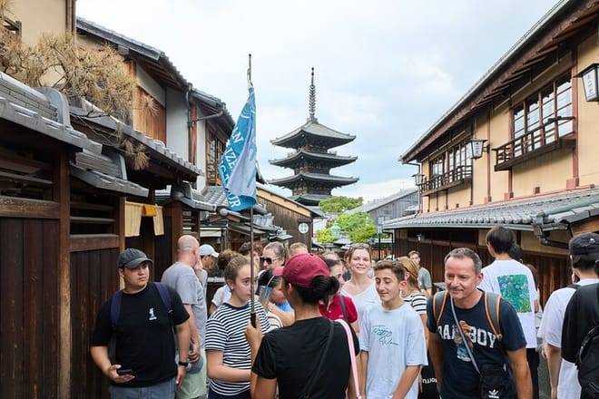 Kyoto Highlights Walking Tour for First-Time Visitors