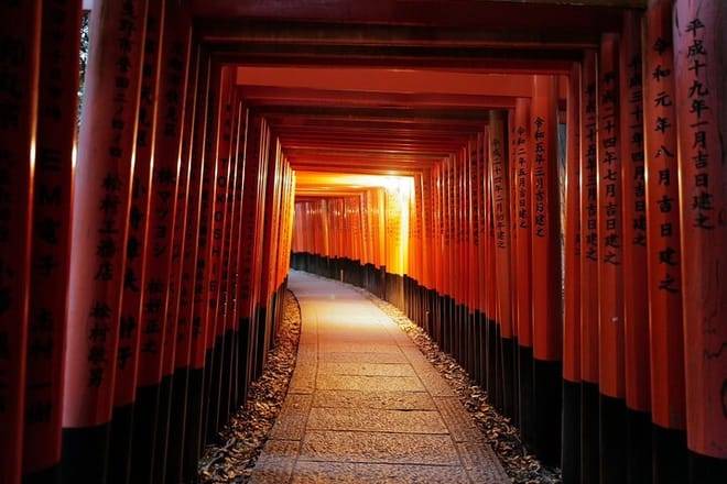 Kyoto Fushimi Inari Night Walking Tour