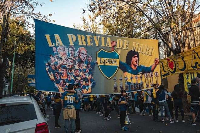 See a Boca Juniors game at La Bombonera with local & transport
