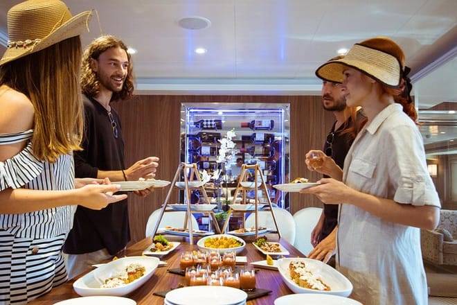 Athens Day Cruise to 3 islands: Hydra, Poros, Aegina