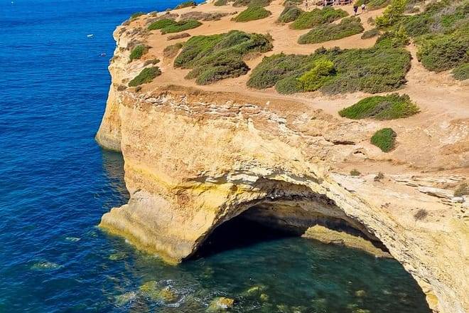 From Faro: Benagil Hiking Cliffs and the 4 Treasure Experience