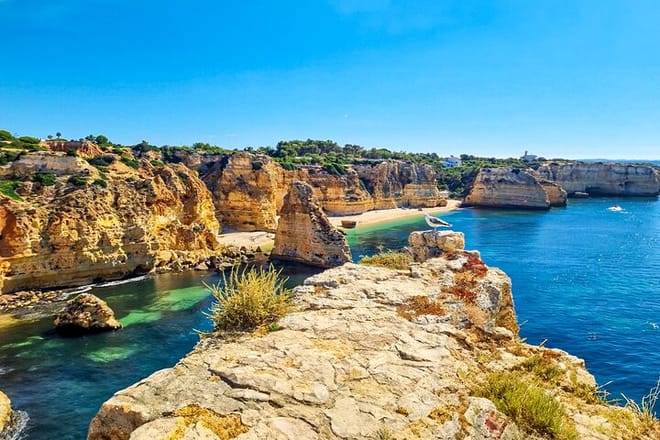 From Faro: Benagil Hiking Cliffs and the 4 Treasure Experience