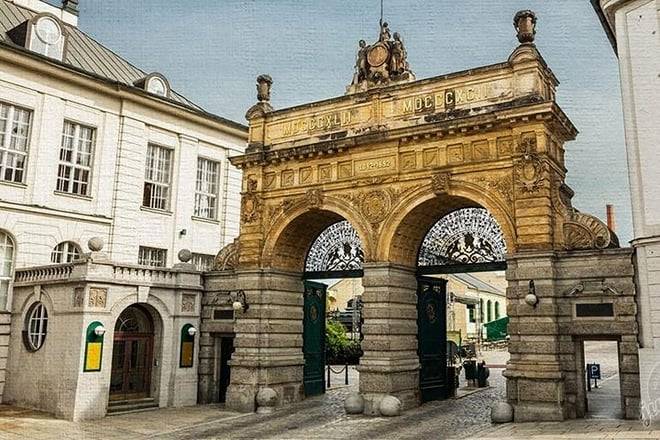 Private Prague to Munich luxury transfer via Pilsner Brewery