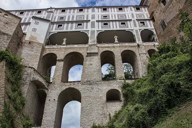 Private Prague to Vienna luxury car via Cesky Krumlov with guide