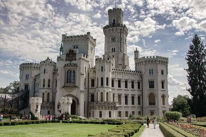 Prague to Linz Private transfer via Cesky Krumlov with private Tour and Lunch