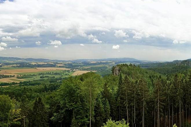 Private Karlstejn castle tour from Prague with glassworks & lunch