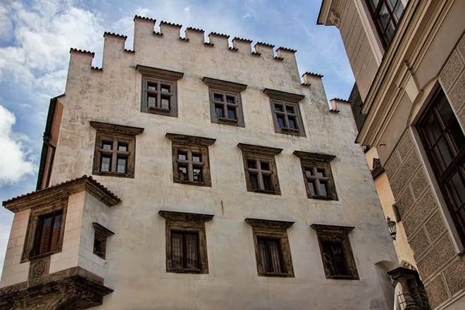 Private Prague to Hallstatt luxury transfer via Cesky Krumlov