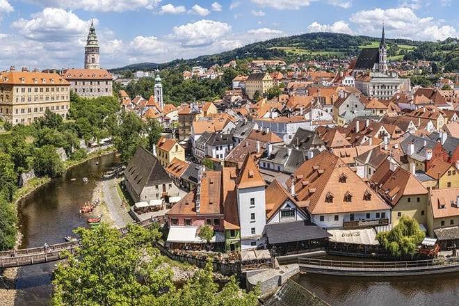 Private Car Prague to Salzburg via Cesky Krumlov and Hallstatt