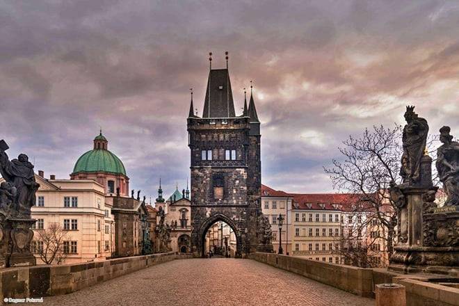 Prague: Old Town to Hradčany In-App Audio Tour