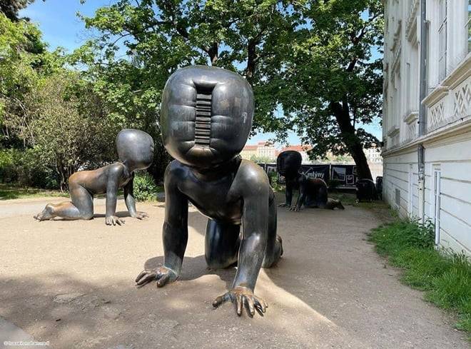 Prague: Old Town to Hradčany In-App Audio Tour