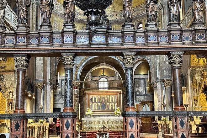 Venice St Mark's Basilica Express Guided Tour with Tickets