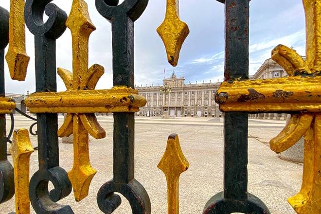 Royal Palace of Madrid & Gardens In-App Audio Tour (Without a Ticket)